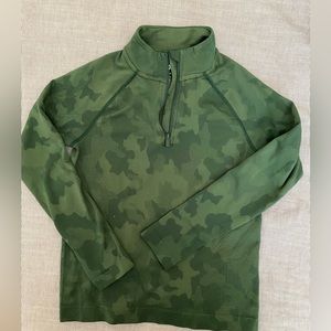 Target boys all in motion half zip cammo top